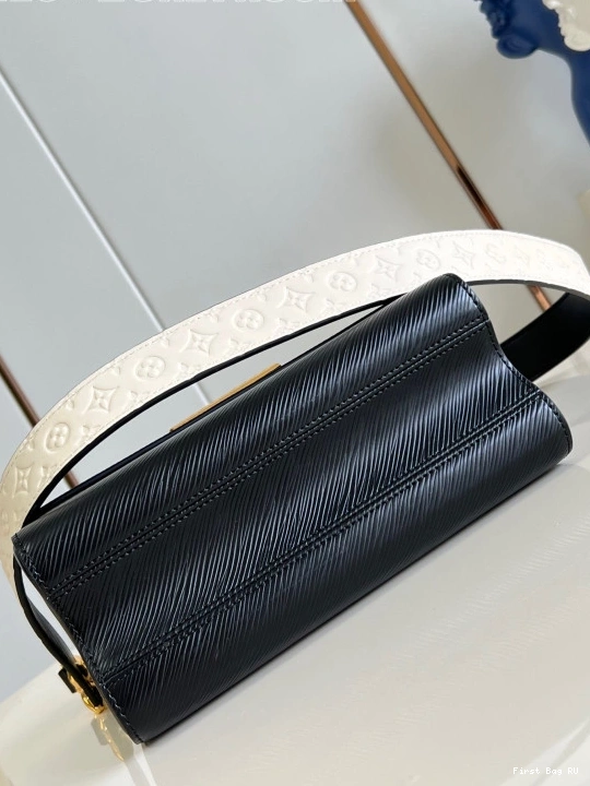 First bag ru TWIST LOUIS MM-23*17*9.5CM VUITTON 0715